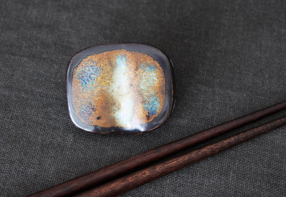 Sushi rest with multi tone glaze top view