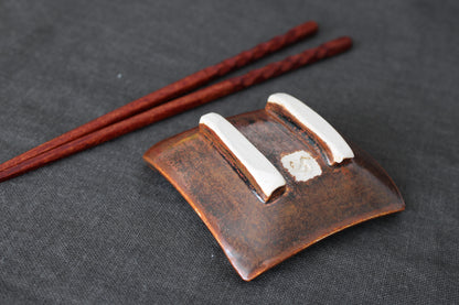 sushi serving set with kaki glaze bottom view