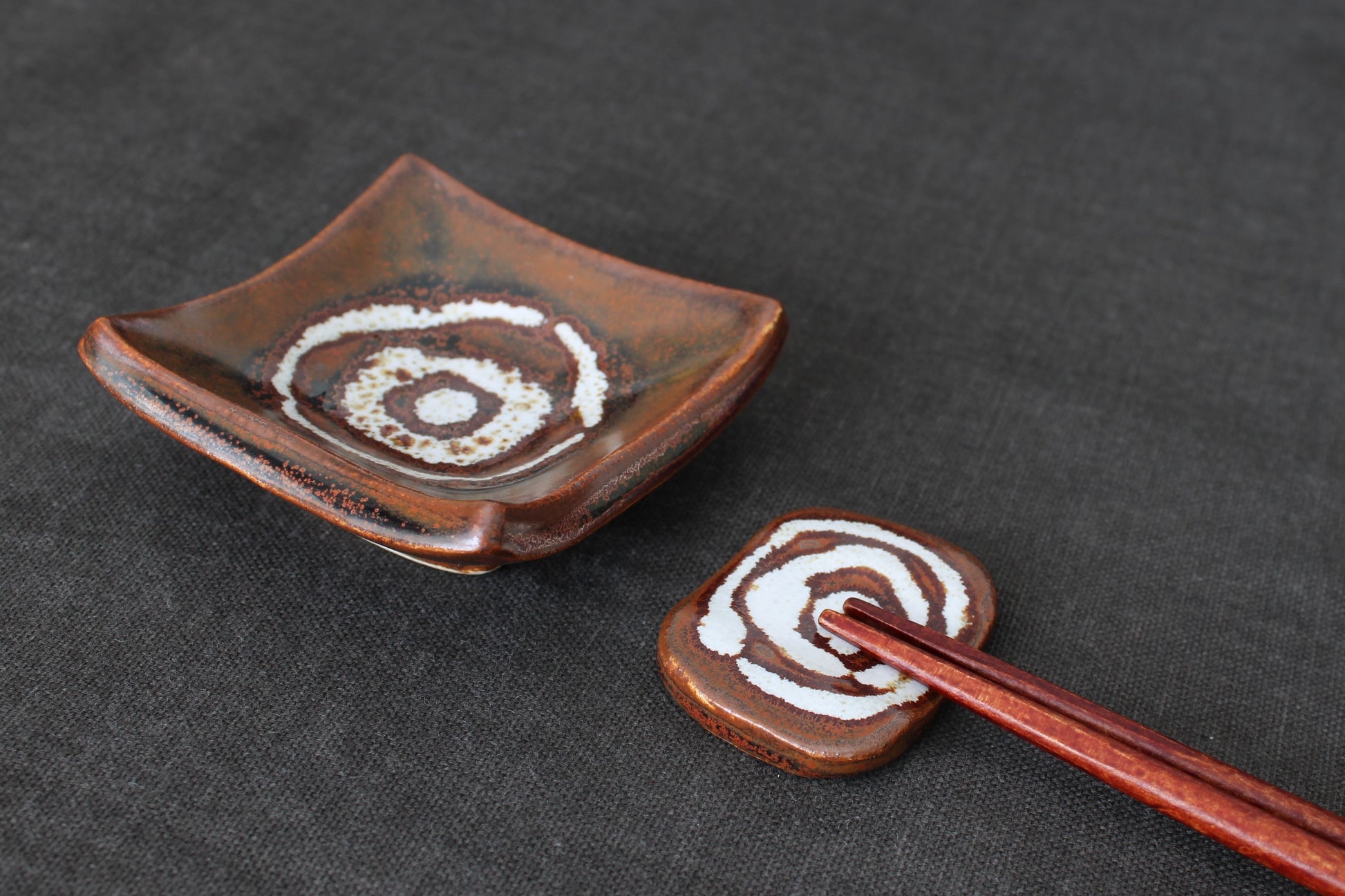 sushi serving set with kaki glaze top view